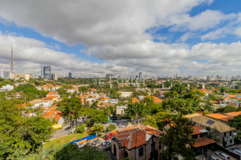 Image 11 - 1031699