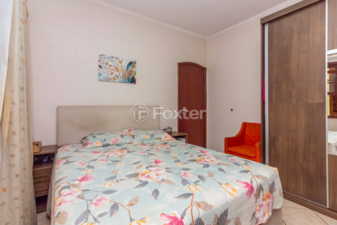 Image 32 - 1031705