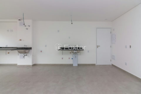 Image 3 - 1031708
