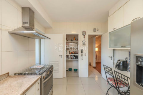 Image 23 - 1031715