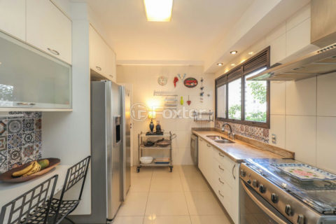 Image 22 - 1031715
