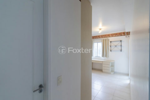Image 20 - 1031717