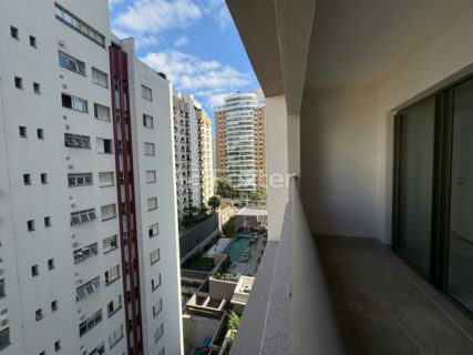 Image 14 - 1031725