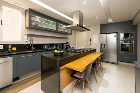 Image 27 - 1031732