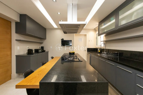 Image 28 - 1031732