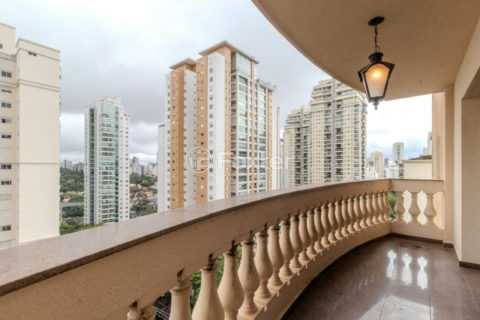 Image 8 - 1031735