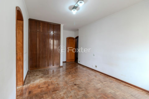 Image 38 - 1031735