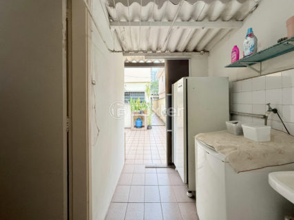 Image 30 - 1031736