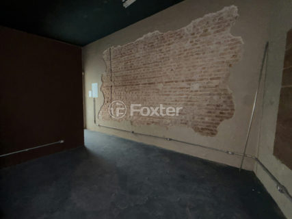 Image 33 - 1031748
