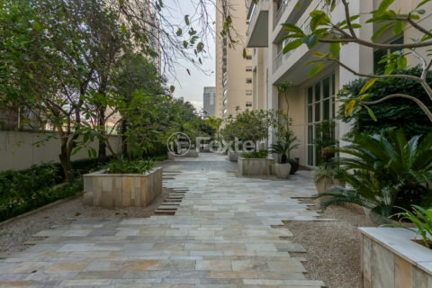 Image 30 - 1031749