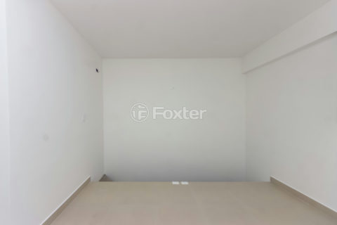 Image 4 - 1031750
