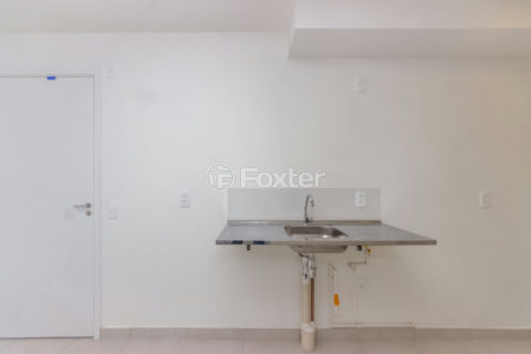 Image 7 - 1031759