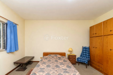 Image 32 - 1031772