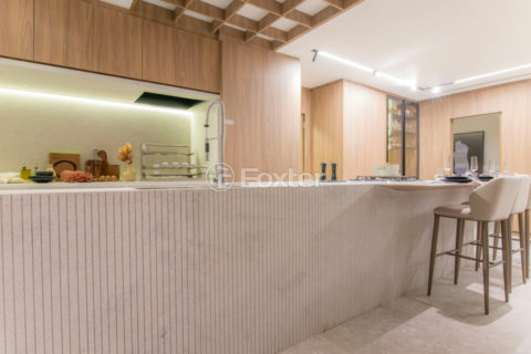 Image 7 - 1031775