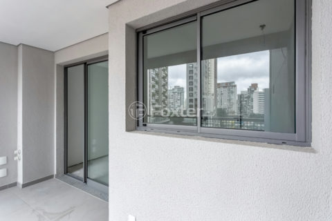 Image 8 - 1031776