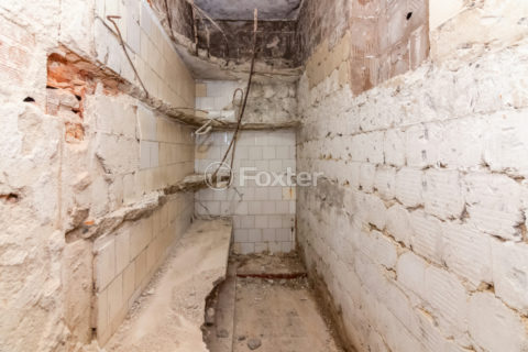Image 70 - 1031792