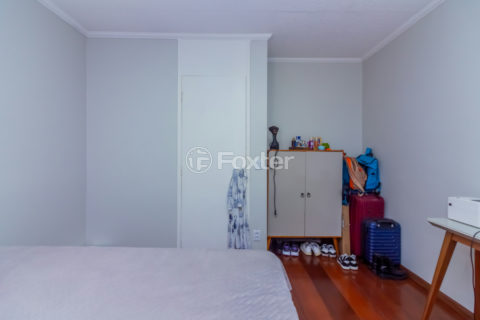 Image 7 - 1031796