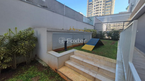 Image 66 - 1031800