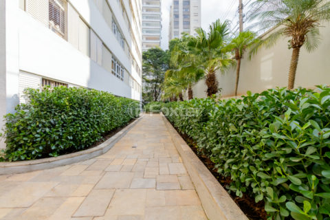 Image 22 - 1031802
