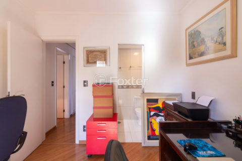 Image 35 - 1031805