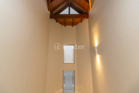 Image 35 - 1031811