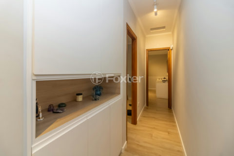 Image 37 - 1031811