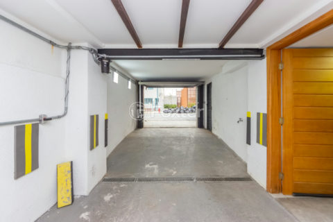 Image 33 - 1031813