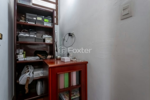 Image 20 - 1031821