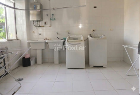 Image 9 - 1031824