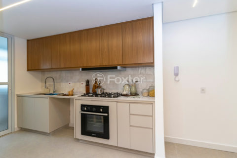 Image 2 - 1031842