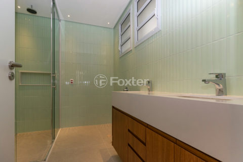 Image 34 - 1031842