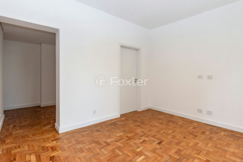 Image 37 - 1031842