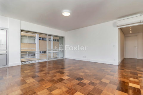 Image 31 - 1031844