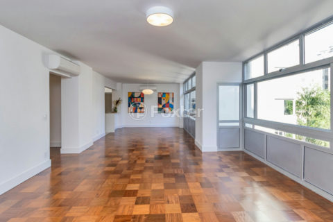 Image 30 - 1031844