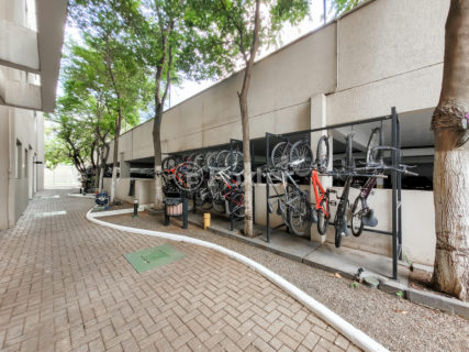Image 31 - 1031850