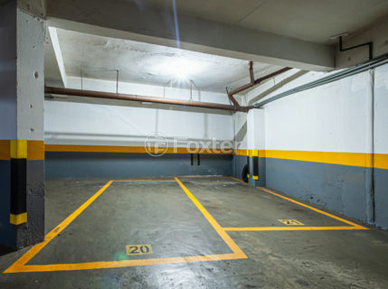 Image 32 - 1031851
