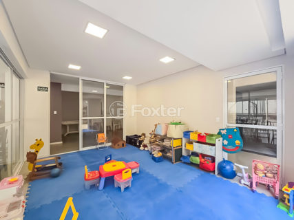 Image 32 - 1031853