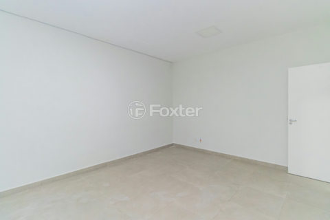 Image 7 - 1031855