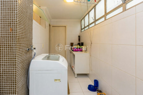 Image 33 - 1031865