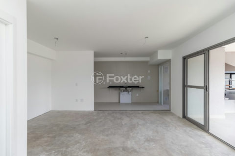 Image 23 - 1031873