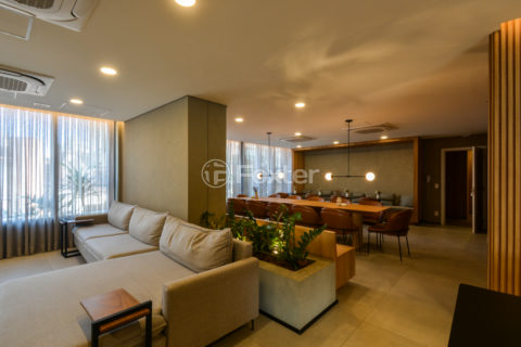 Image 16 - 1031876