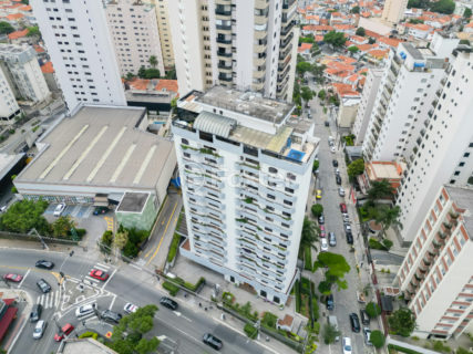 Image 32 - 1031884