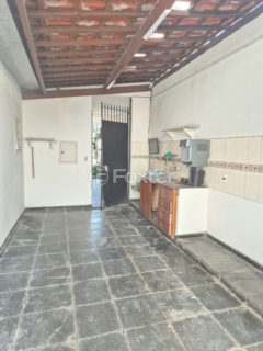 Image 27 - 1031885