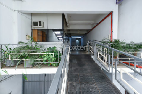 Image 8 - 1031890