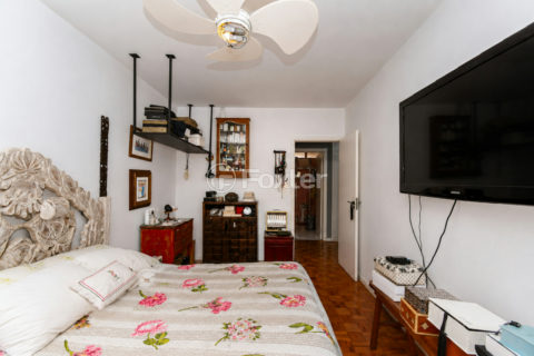Image 37 - 1031894