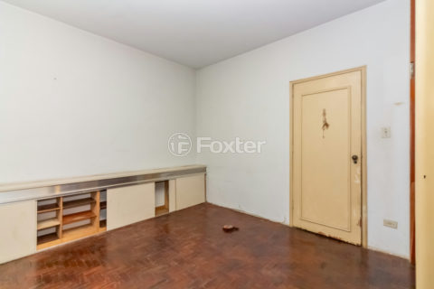 Image 33 - 1031895