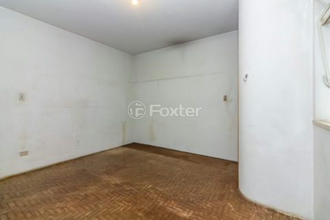 Image 39 - 1031895