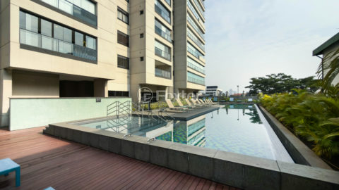 Image 18 - 1031904