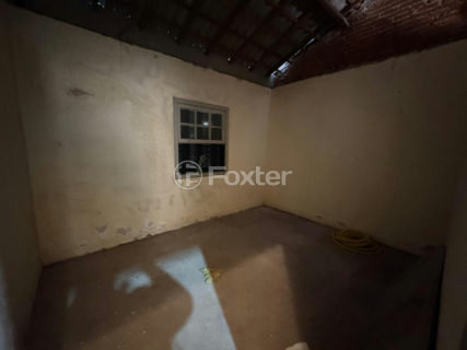 Image 12 - 1031912