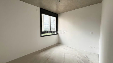 Image 2 - 1031923